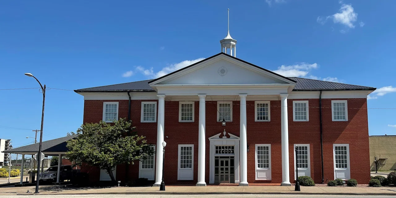 Southern Bank building in Cairo, IL