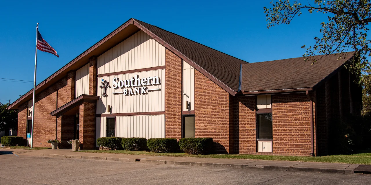 Southern Bank building in Chaffee, MO