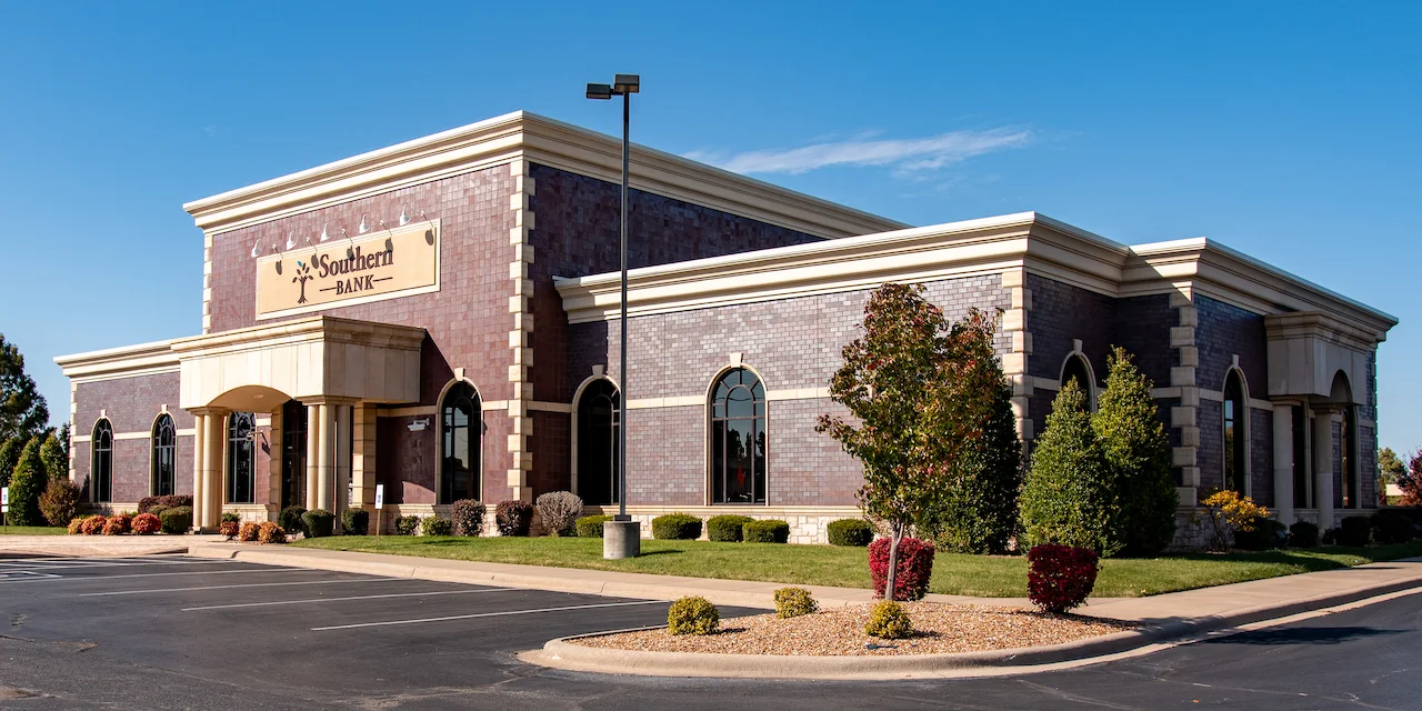 Southern Bank building in Nixa, MO