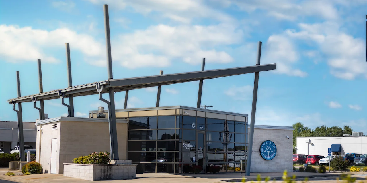 Southern Bank building in West Plains, MO